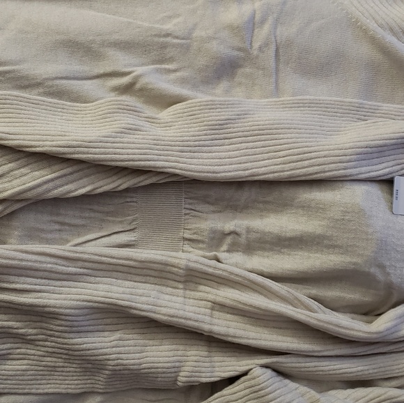 Express Cardigan - Picture 2 of 5